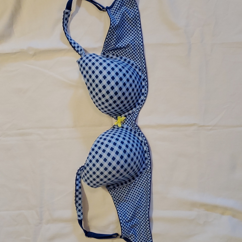 Victoria's Secret Lined Demi Bra 36c